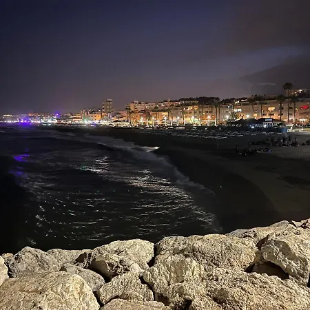 1ª Linea Playa Garaje Piscinas Terraza * Торремолинос